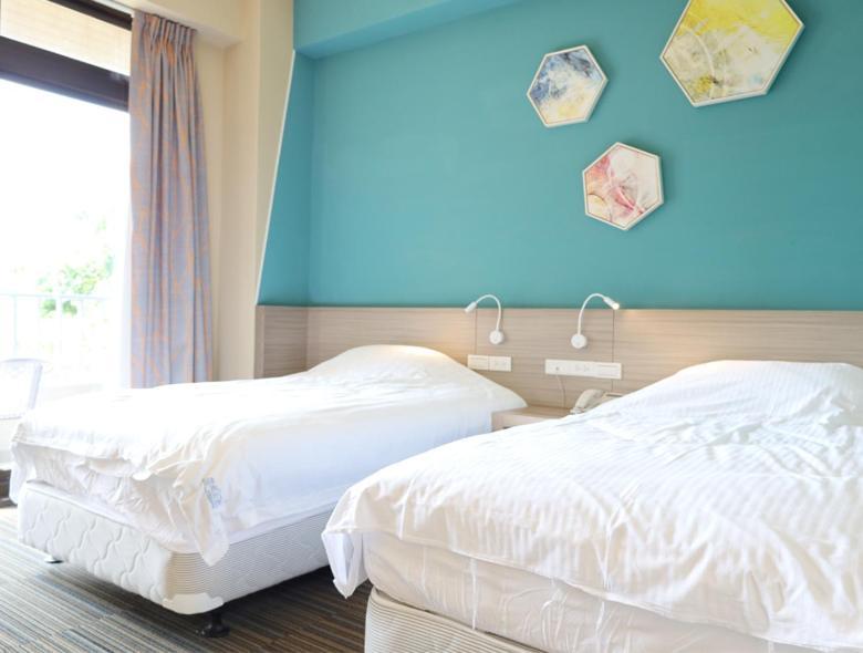 Breeze And Waves Hostel Jinning Exterior photo