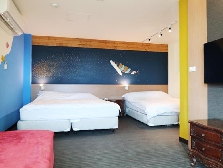 Breeze And Waves Hostel Jinning Exterior photo