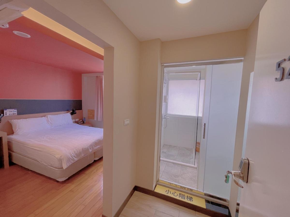 Breeze And Waves Hostel Jinning Exterior photo